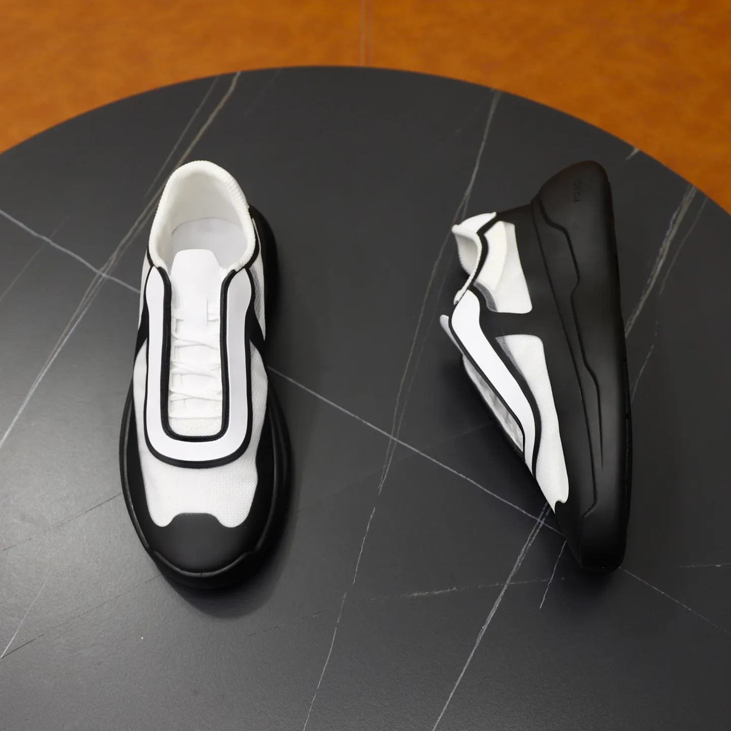 Men's Shoes 💰760💰 PRADA America's Cup Recycled Nylon and Bike Fabric Sneakers Practical and innovative, these regenerated nylon sneakers are modern, with lightweight soles and minimalist details. The upper is decorated with temperature-locking adhesive tape, screen-printed ADA logo, nylon loop shoelaces, T sole, made of ultra-light foam rubber filling material, rubber pattern texture, sole height: 40 mm, removable fabric-covered insole, Size 39-44